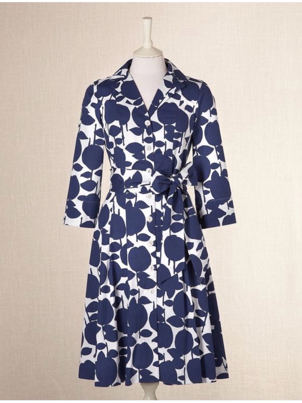 Boden Riviera Shirt Dress in size 4 tall Navy and White Floral Wrap Dress - Picture 2 of 12
